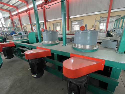 三連拔絲機.jpg 三連拔絲機.jpg