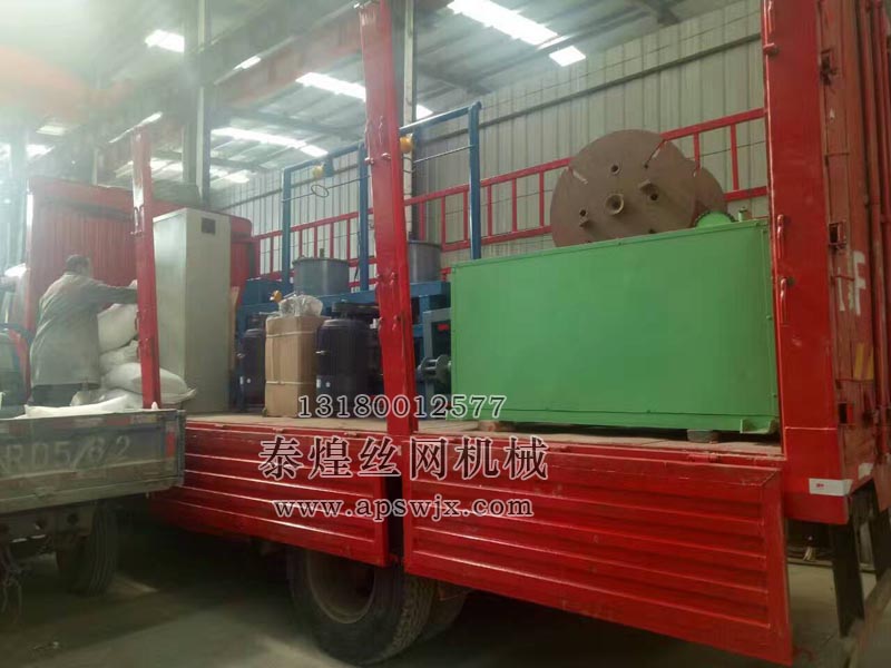 云南昭通拉絲機發貨中